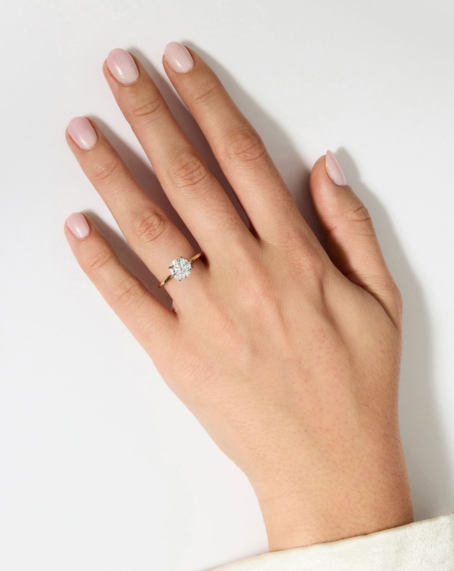 2.25 Round Lab Diamond in Whisper Thin®