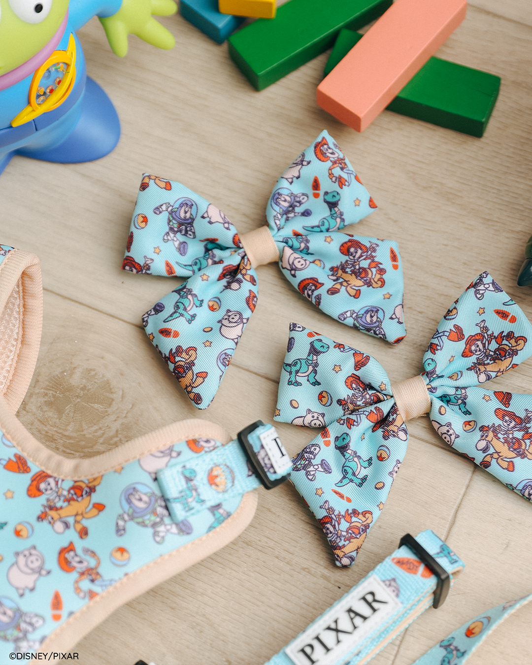 Dog Sailor Bow - Disney and Pixar's Toy Story
