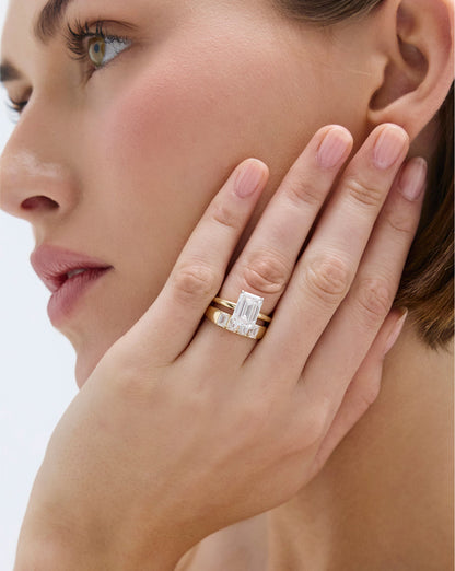 4-Stone Emerald Diamond Wedding Band