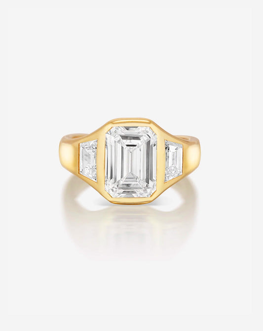 3.03 Emerald Lab Diamond in Trinity Bezel