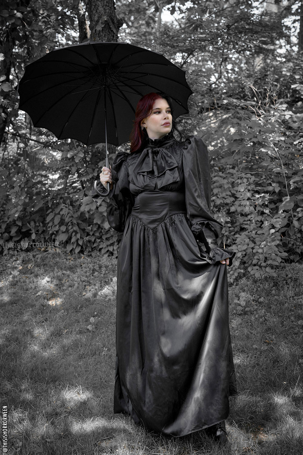 Batwing Pagoda Umbrella [MIDNIGHT BLACK]