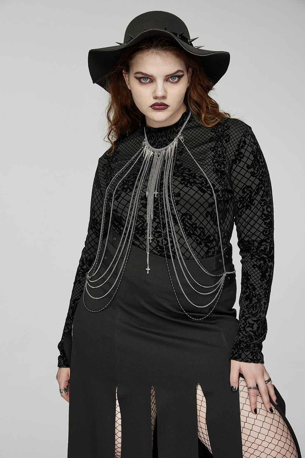 Cemeteria Chain Body Harness