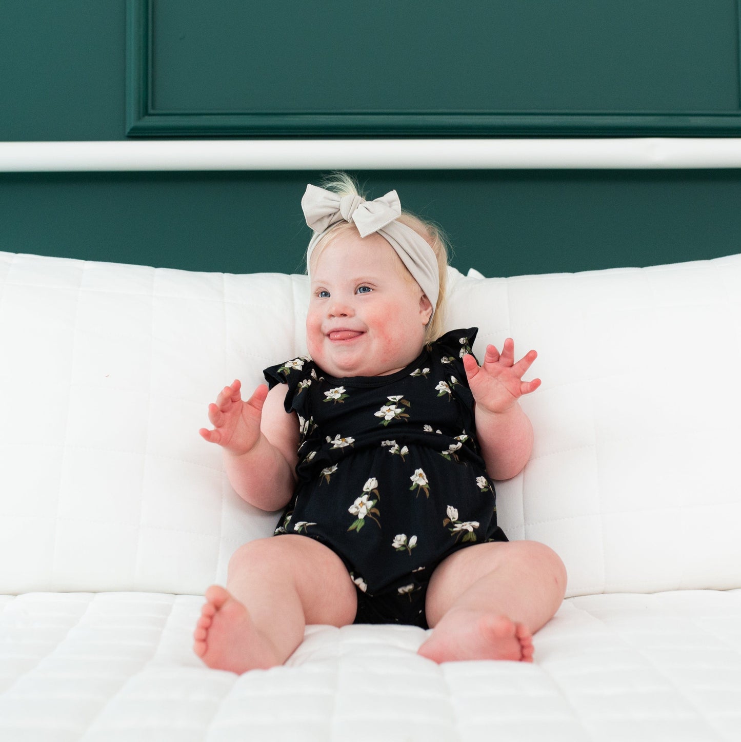 Knotted Bow Headband in Oat
