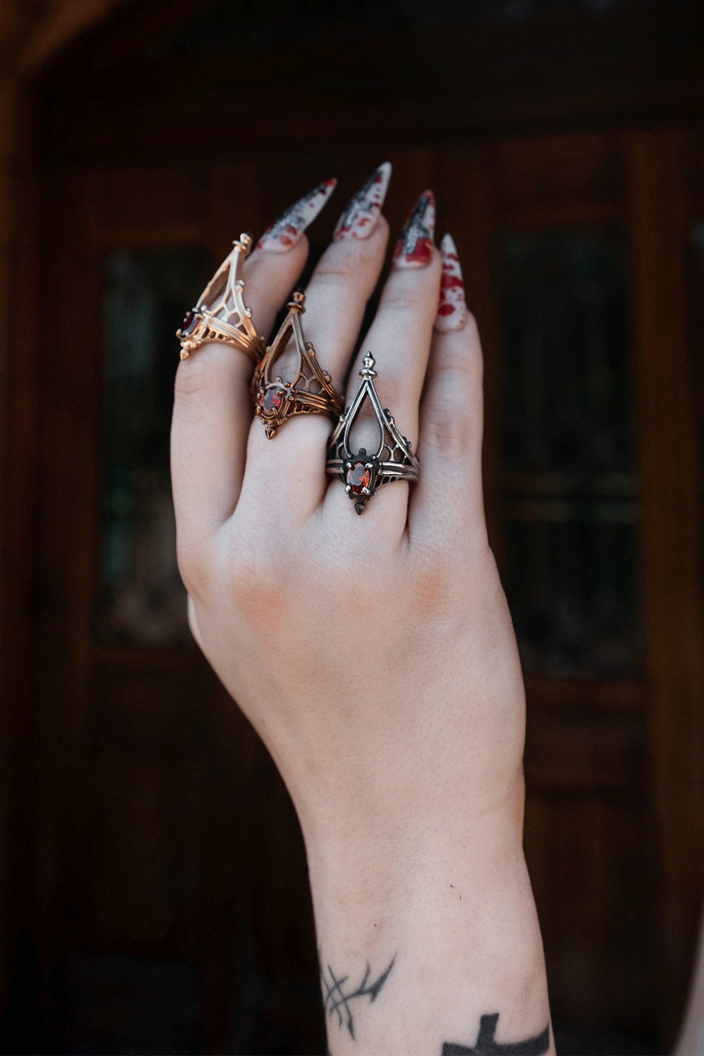 Cathedral Solace Ring [CHAMPAGNE GOLD]
