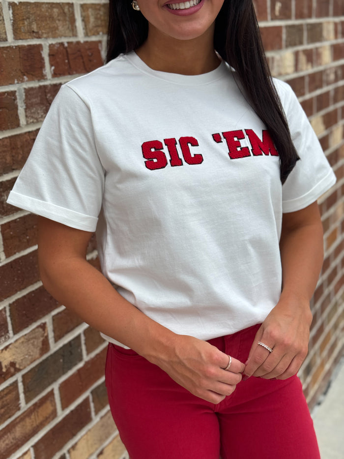 Sic' Em Tee (Ivory/Red)