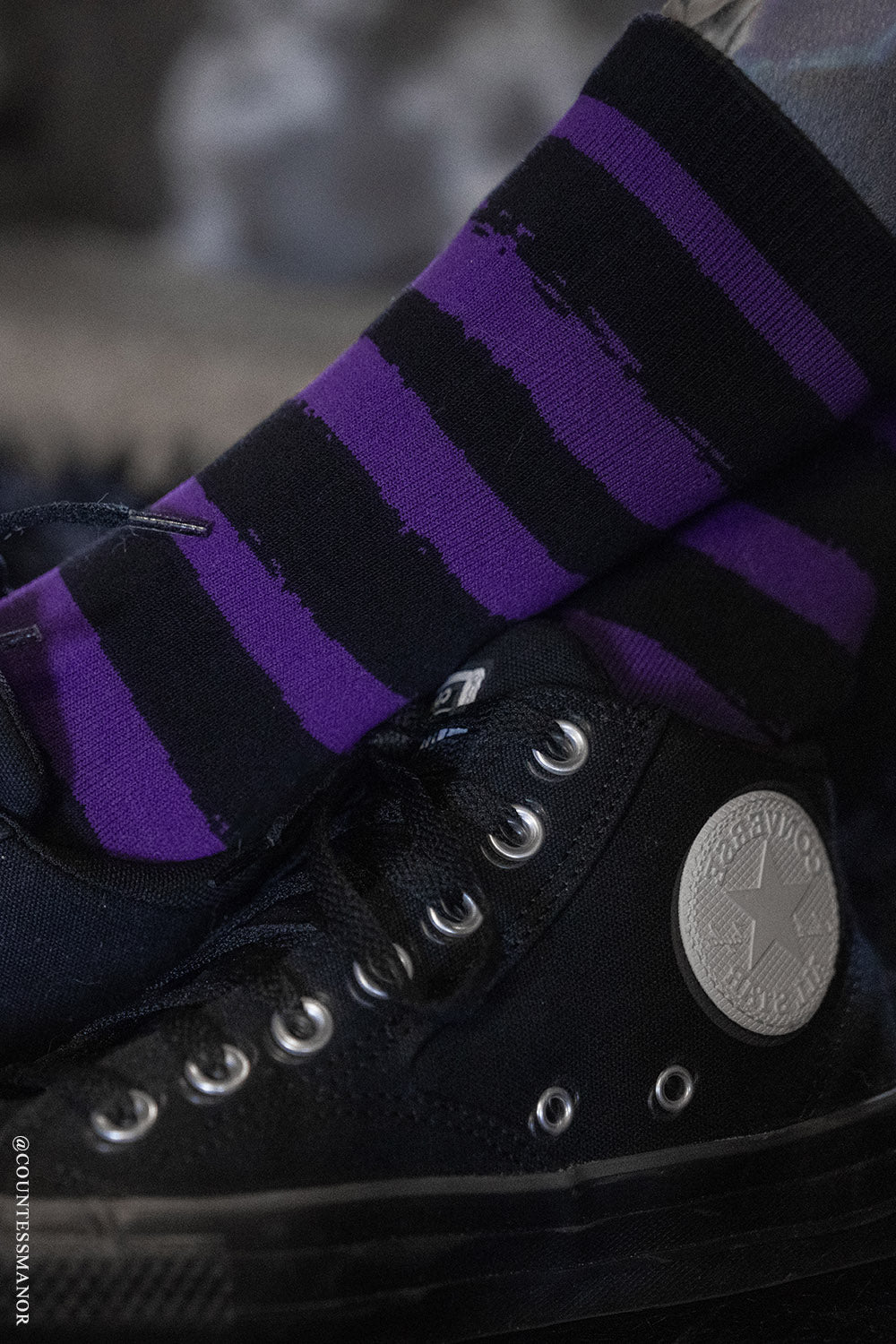 Creepy Crew Socks [Purple/Black Stripes]